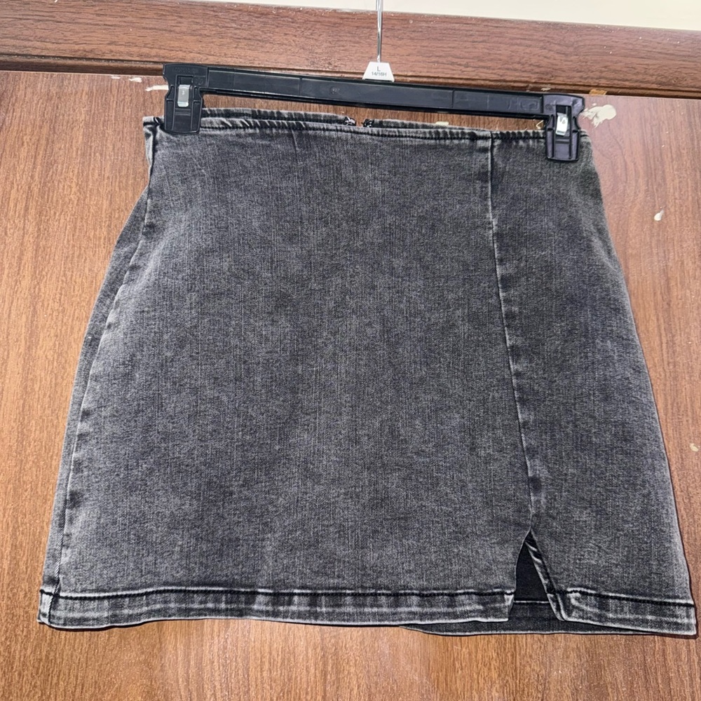 Wild Fable Women’s Charcoal Pencil Skirt Size 6 Pre-Owned